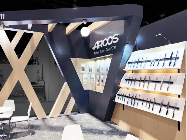 trade show booth built by Crossroads Exhibits & Events