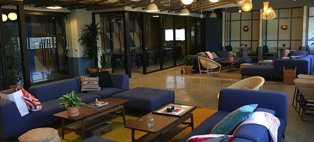 Booth 6 from DisplayIt's portfolio