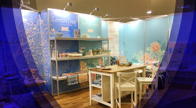 Booth 11 from Fossil Exhibits International's portfolio